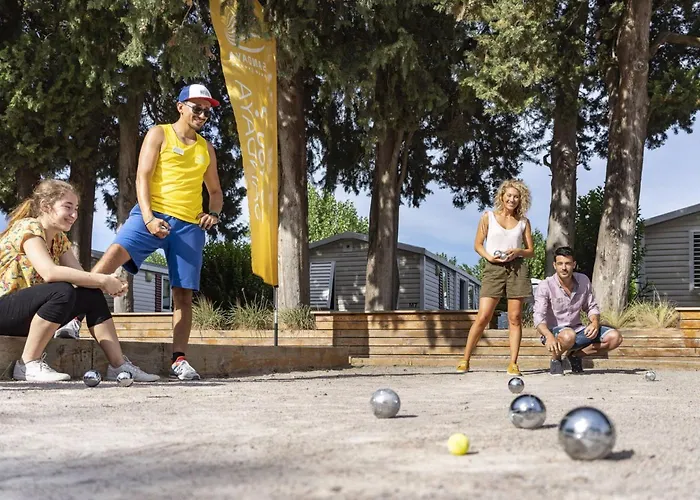 Tropical 6p 3bdrms Aircon Camping