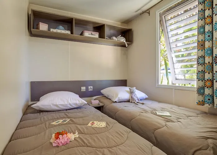 Tropical 6p 3bdrms Aircon Camping